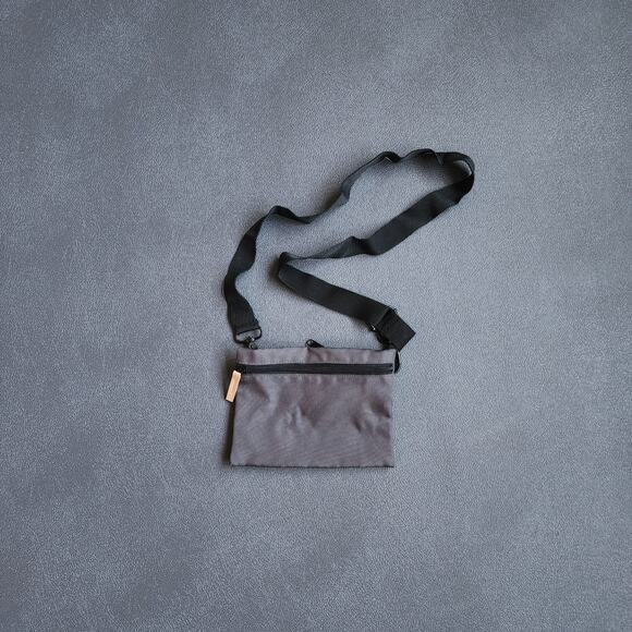 Gray Stylish Traveler Over the Shoulder Slim Zip Handbag - Picture 1 of 5